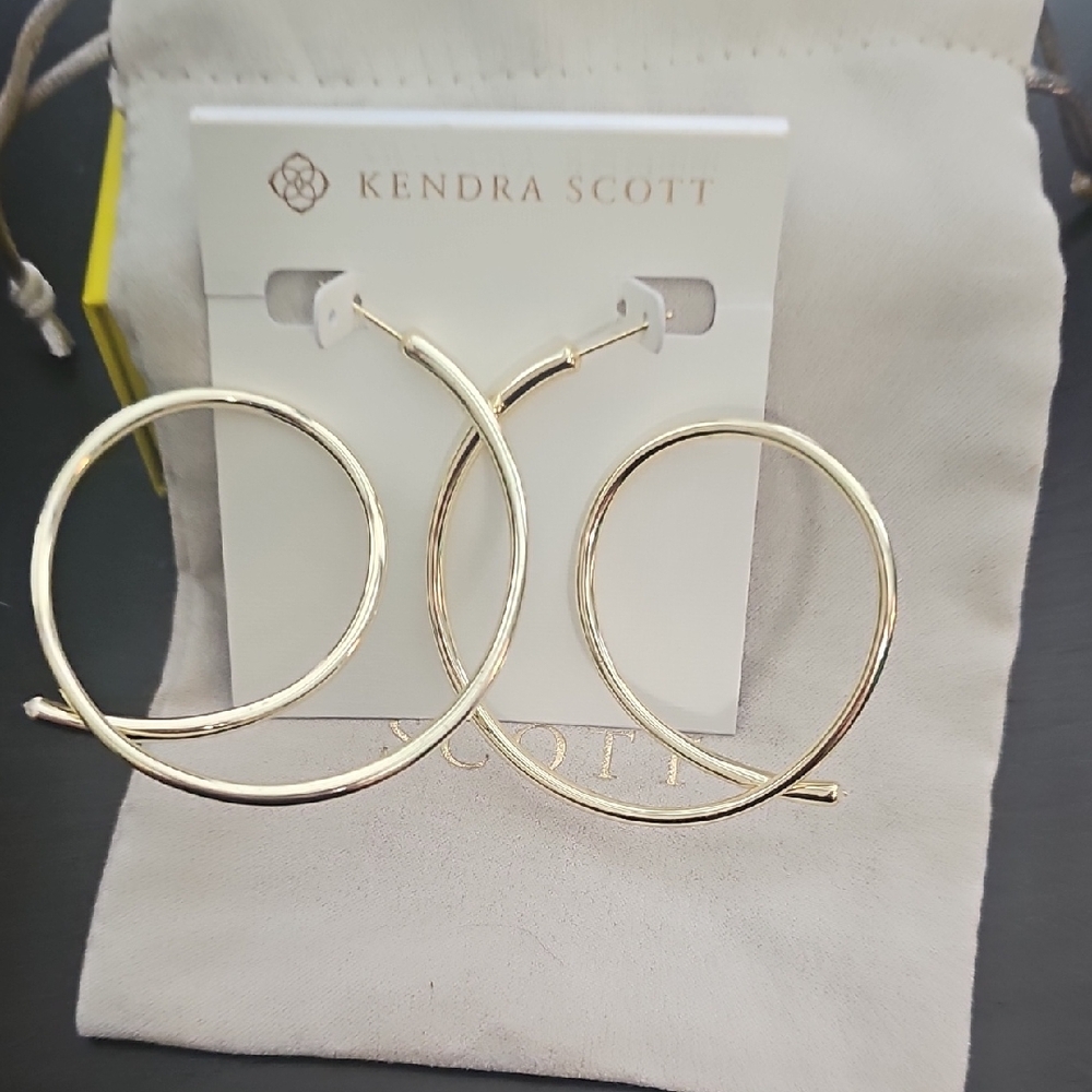 Kendra Scott Elegant Gold Swirl Earrings